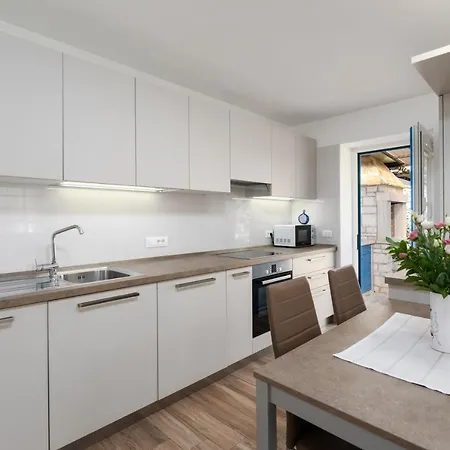 Daulos * Novigrad Istria